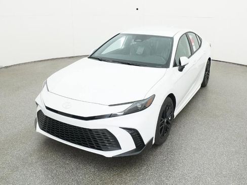 New 2026 Toyota Camry SE image 16