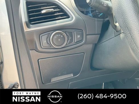 Used 2022 Ford Edge SE AWD/4WD image 19