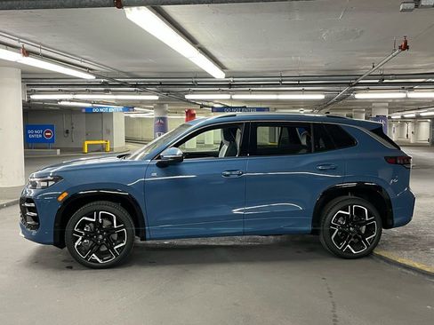 New 2026 Volkswagen Tiguan SEL R-Line AWD/4WD image 35