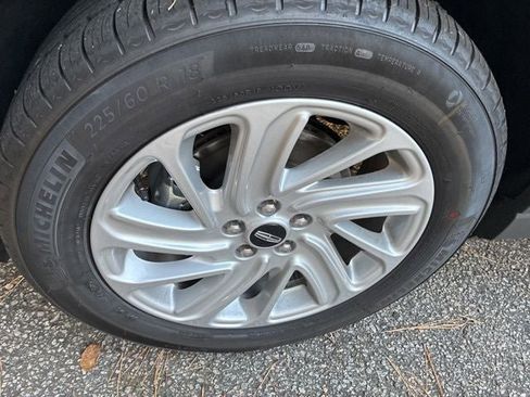 New 2026 Lincoln Corsair Premiere image 11