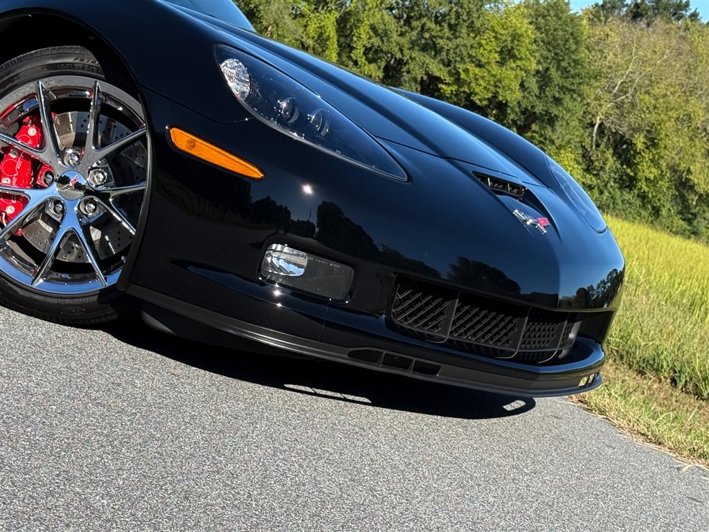 Used 2010 Chevrolet Corvette Z06 w/ Preferred Equipment Group RWD image 22