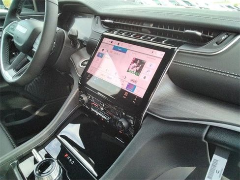 New 2025 Jeep Grand Cherokee Limited w/ Trailer Tow Package image 21