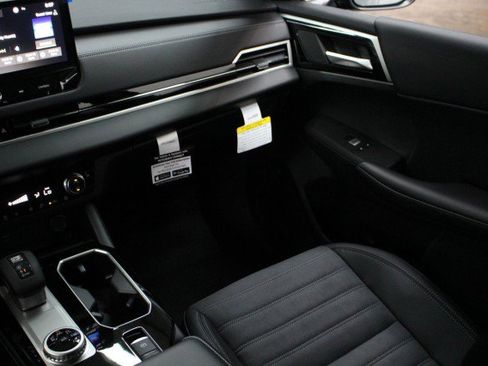 New 2026 Mitsubishi Outlander LE image 22