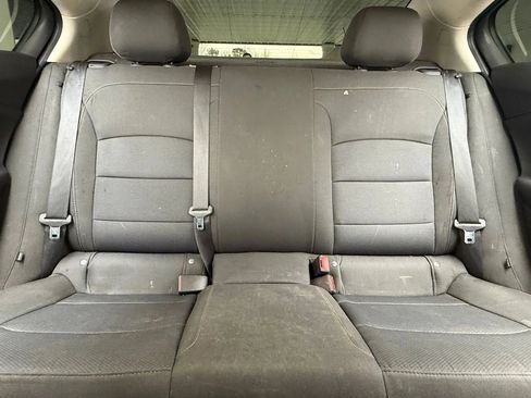 Used 2018 Chevrolet Cruze LS image 22