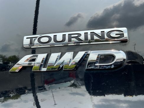 Used 2022 Honda Pilot Touring image 25