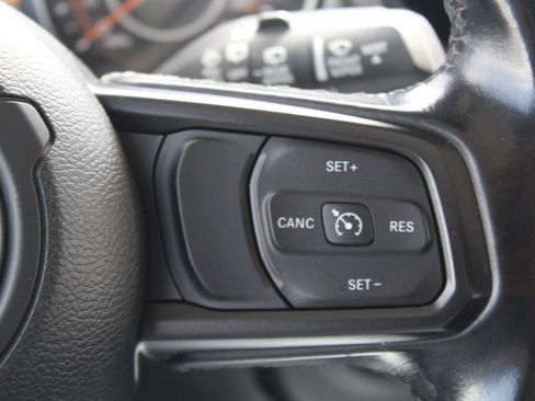 Used 2021 Jeep Wrangler Unlimited Sport AWD/4WD image 9
