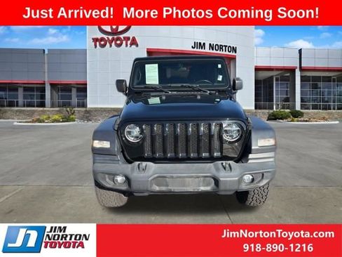 Used 2020 Jeep Wrangler Unlimited Sport AWD/4WD image 2