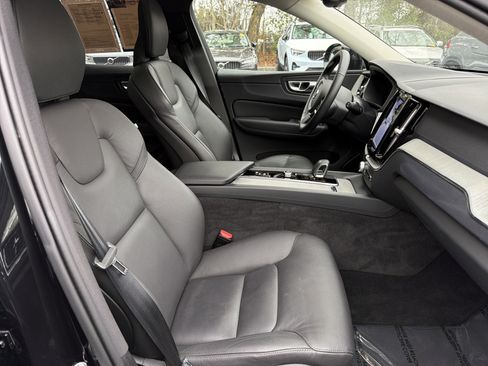 Certified 2025 Volvo XC60 B5 Plus image 35