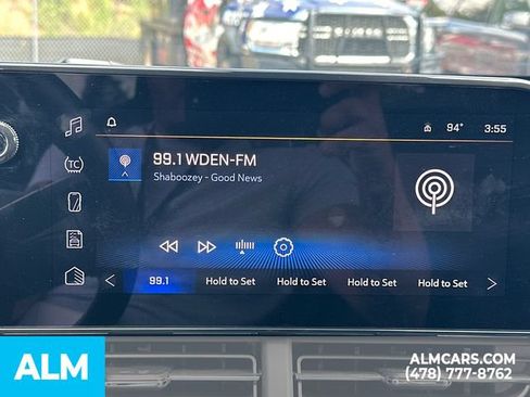 Used 2025 Chevrolet Trax LT w/ LT Convenience Package FWD image 31