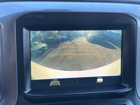 Used 2019 Chevrolet Silverado 1500 Custom Trail Boss w/ Custom Convenience Package image 25