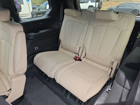 New 2026 Jeep Grand Cherokee L Limited w/ Luxury Tech Group II RWD image 35
