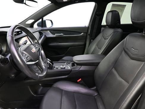 Used 2020 Cadillac XT5 Premium Luxury AWD/4WD image 13