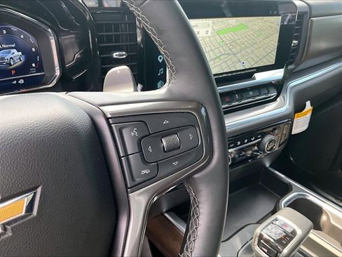 Used 2025 Chevrolet Silverado 1500 High Country w/ Technology Package RWD image 20