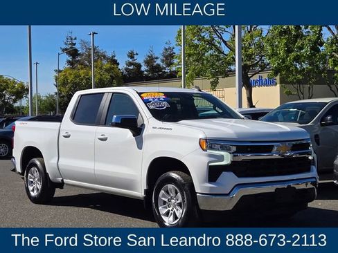 Used 2025 Chevrolet Silverado 1500 LT w/ Protection Package AWD/4WD image 3