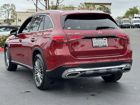 Used 2025 Mercedes-Benz GLC 300 image 13