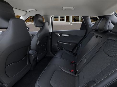 New 2025 Kia EV6 Light w/ Light LR Technology Package image 18