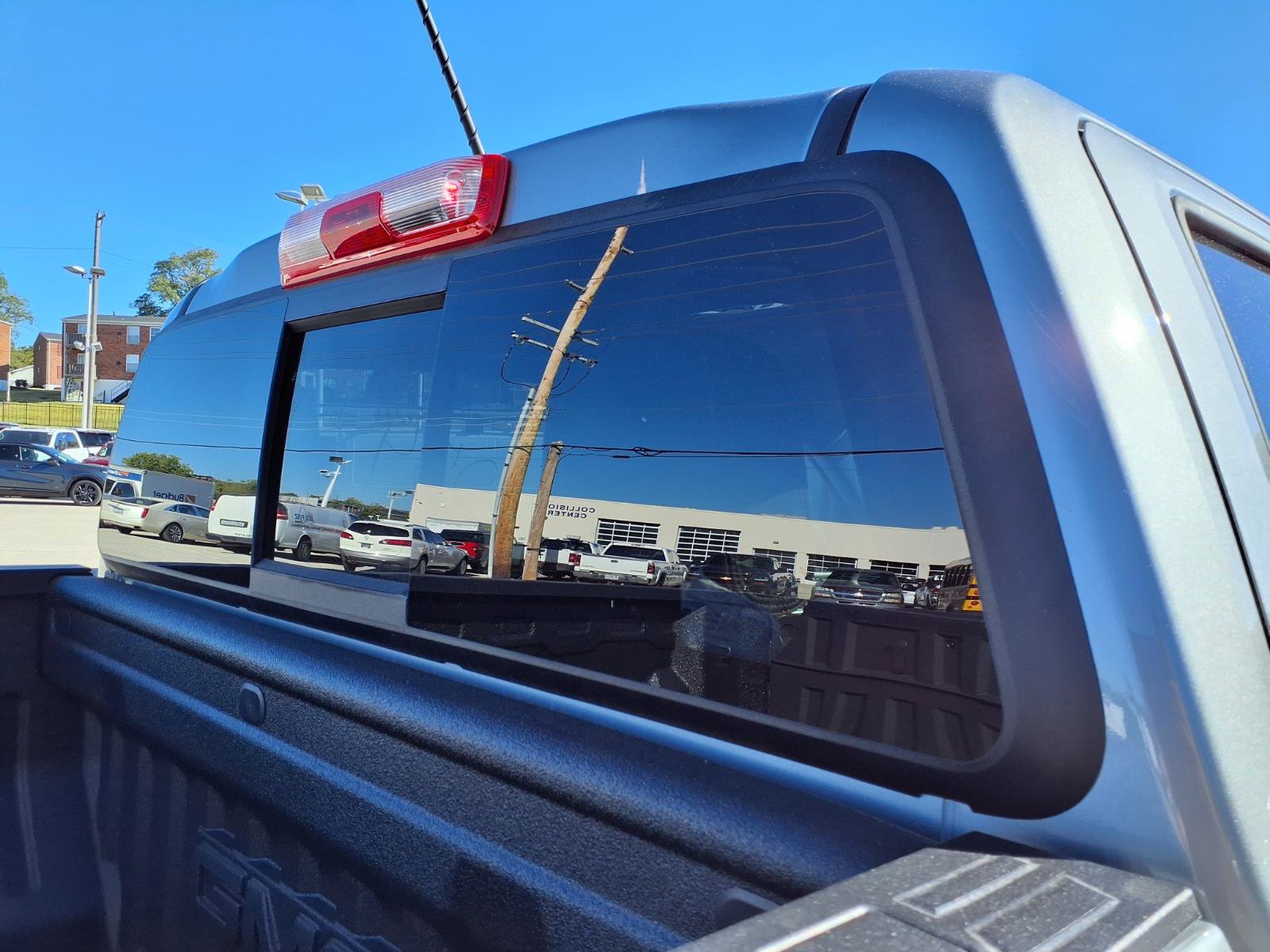 New 2026 GMC Canyon AT4 AWD/4WD image 17