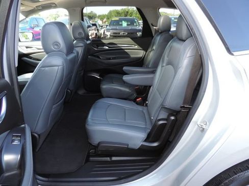 Certified 2021 Buick Enclave Essence w/ Sport Touring Edition FWD image 19