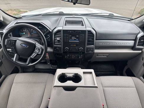 Used 2019 Ford F250 XLT w/ Camper Package image 22