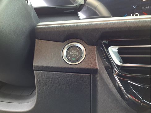 New 2026 Chevrolet Traverse LT w/ Enhanced Driving Package image 23