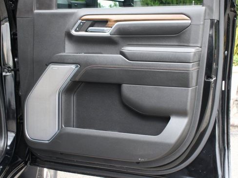 Used 2024 Chevrolet Silverado 2500 High Country w/ Technology Package image 43