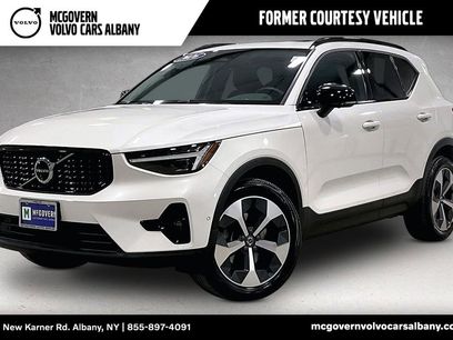Certified 2026 Volvo XC40 B5 Plus w/ Protection Package Premier