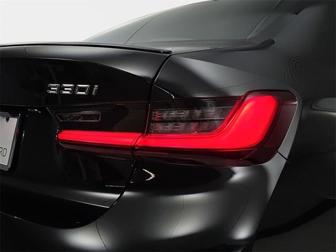 New 2026 BMW 330i xDrive Sedan w/ M Sport Package image 33
