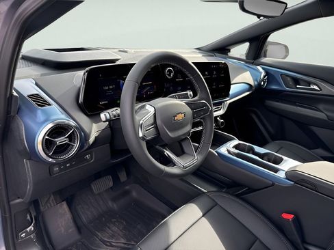 New 2026 Chevrolet Equinox EV LT w/ Convenience Package II image 20