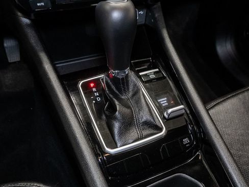 Used 2025 Jeep Compass Limited w/ Elite Group image 21