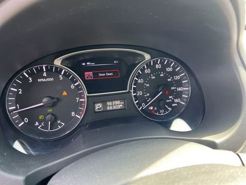 Used 2013 Nissan Altima 2.5 SL FWD image 4