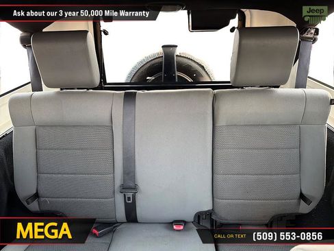 Used 2008 Jeep Wrangler Unlimited Sahara AWD/4WD image 15