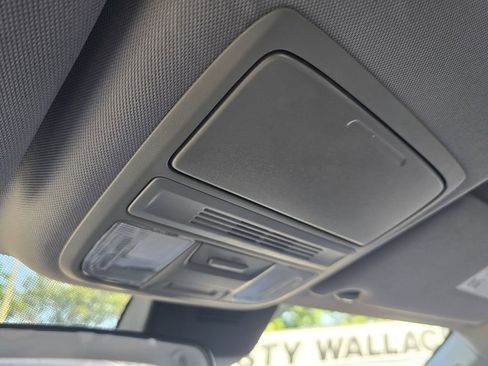 Used 2018 Honda Accord LX image 24