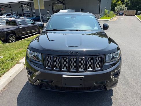 Used 2015 Jeep Grand Cherokee Altitude AWD/4WD image 10