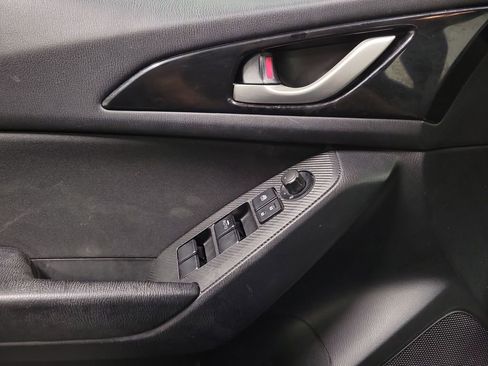 Used 2016 MAZDA MAZDA3 i Sport w/ Preferred Equipment Package image 22