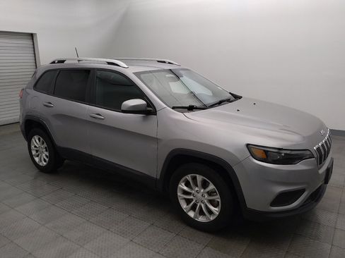 Used 2020 Jeep Cherokee Latitude FWD image 11