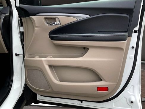 Used 2023 Honda Ridgeline RTL image 33