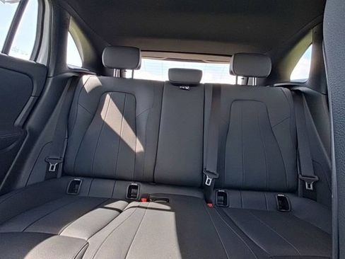Used 2025 Mercedes-Benz GLA 250 image 25