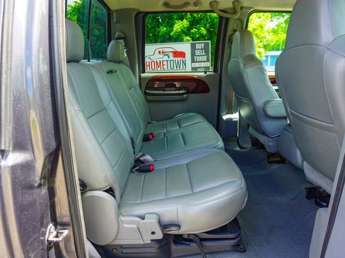 Used 2007 Ford F350 Lariat AWD/4WD image 19