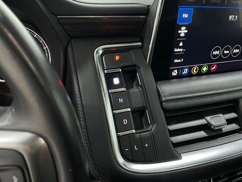 Used 2021 Chevrolet Suburban LT image 29