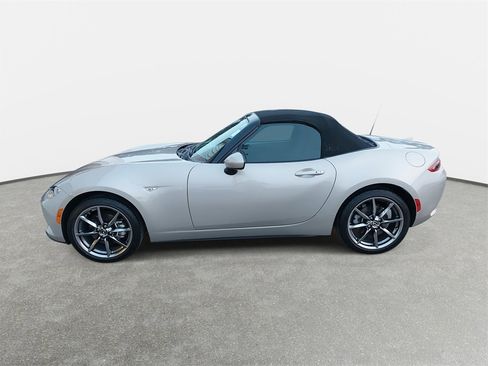 Used 2022 MAZDA MX-5 Miata Grand Touring image 8