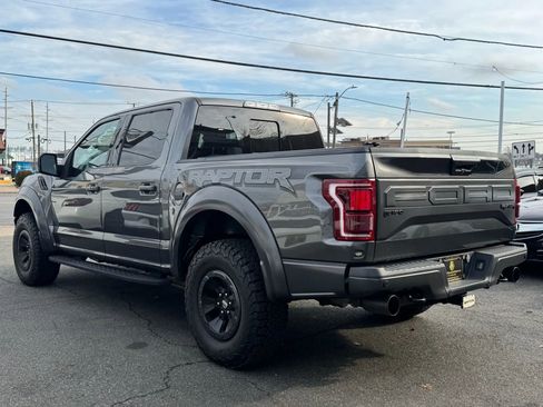 Used 2017 Ford F150 Raptor w/ Equipment Group 802A Luxury image 4