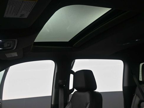 Used 2022 GMC Sierra 1500 Elevation w/ Elevation Premium Package image 11