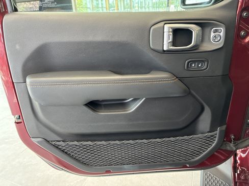 Used 2021 Jeep Gladiator Overland AWD/4WD image 21