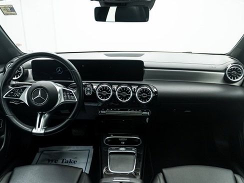 Used 2025 Mercedes-Benz CLA 250 image 16