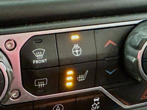 Used 2021 Jeep Wrangler Unlimited Sport image 5