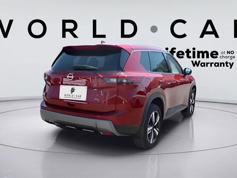 Used 2024 Nissan Rogue SL image 6