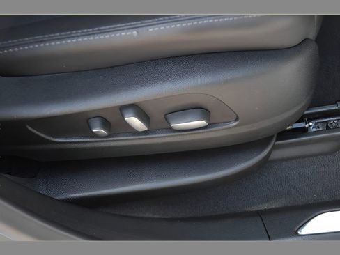 Used 2025 Cadillac XT5 Premium Luxury FWD image 32