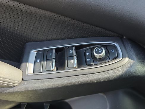 Used 2023 Subaru Ascent Touring AWD/4WD image 23