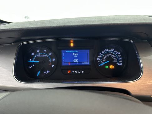 Used 2015 Ford Taurus SEL AWD/4WD image 15