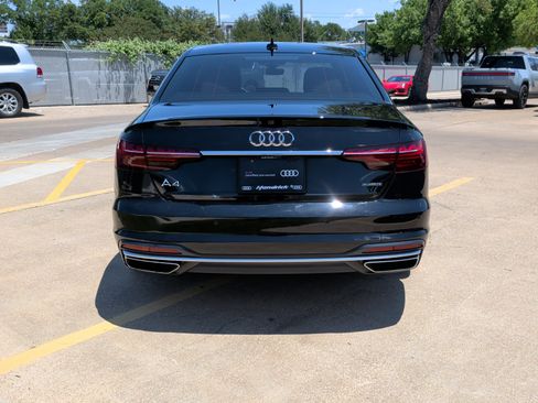 Certified 2022 Audi A4 2.0T Premium w/ Convenience Package AWD/4WD image 9